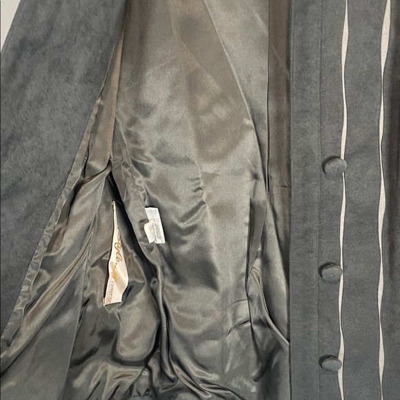 Vintage Miss Style… of Course Dark Gray Suede Like Women's Blazer - Picture 9 of 10